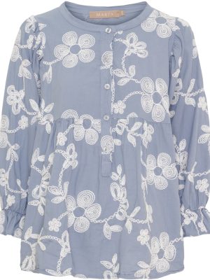 MARTA DU CHÃTEAU ANASTASTASIA