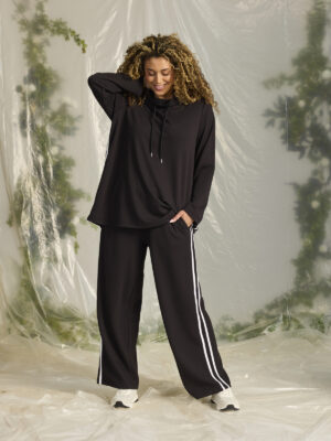 ZHENZI-MYA BLUSE SORT Bluse